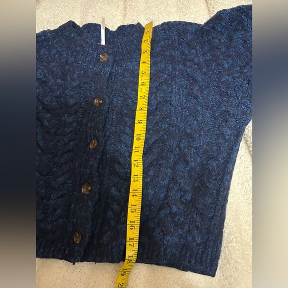 Free People Greta Cardigan Size XL Blue Fuzzy Knit Cropped Boxy Boho Button Up - Picture 7 of 8